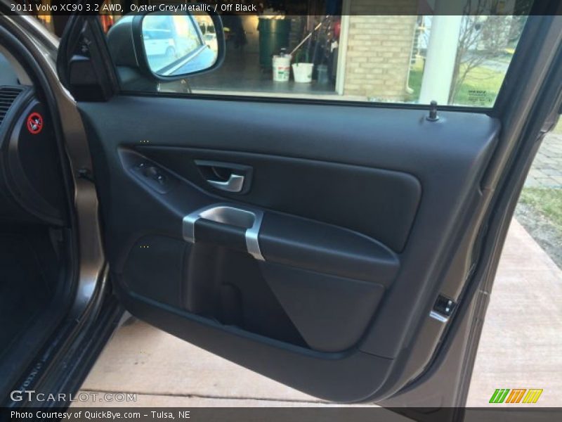 Oyster Grey Metallic / Off Black 2011 Volvo XC90 3.2 AWD