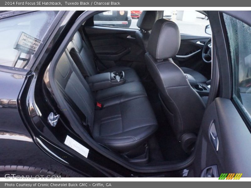 Tuxedo Black / Charcoal Black 2014 Ford Focus SE Hatchback