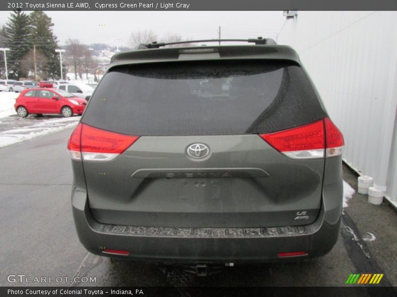 Cypress Green Pearl / Light Gray 2012 Toyota Sienna LE AWD