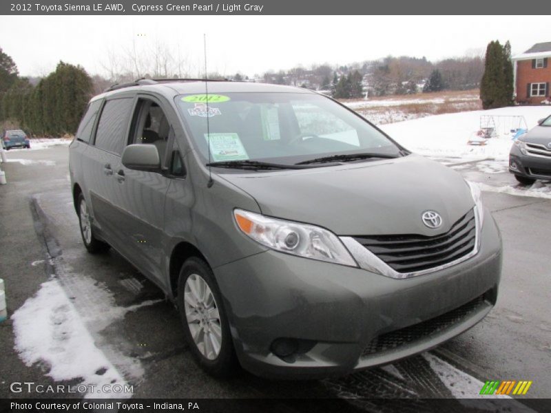 Cypress Green Pearl / Light Gray 2012 Toyota Sienna LE AWD