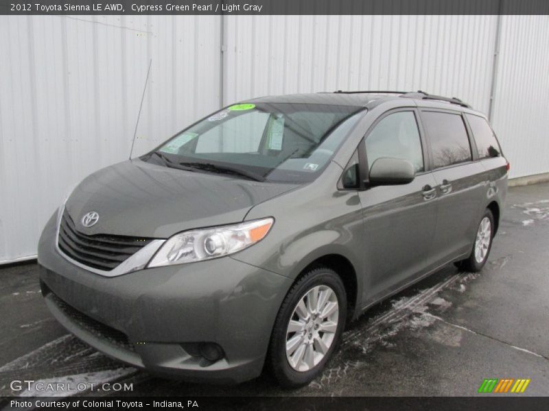 Cypress Green Pearl / Light Gray 2012 Toyota Sienna LE AWD