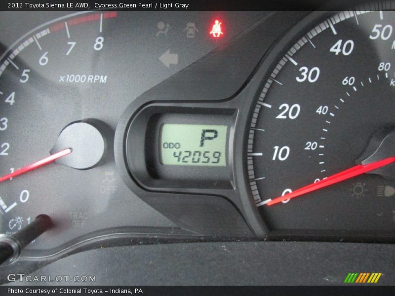 Cypress Green Pearl / Light Gray 2012 Toyota Sienna LE AWD