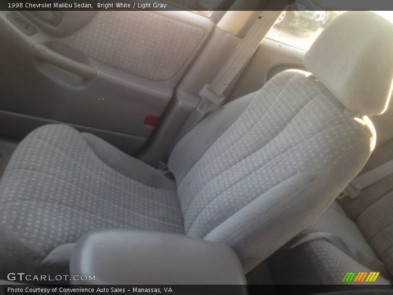 Bright White / Light Gray 1998 Chevrolet Malibu Sedan