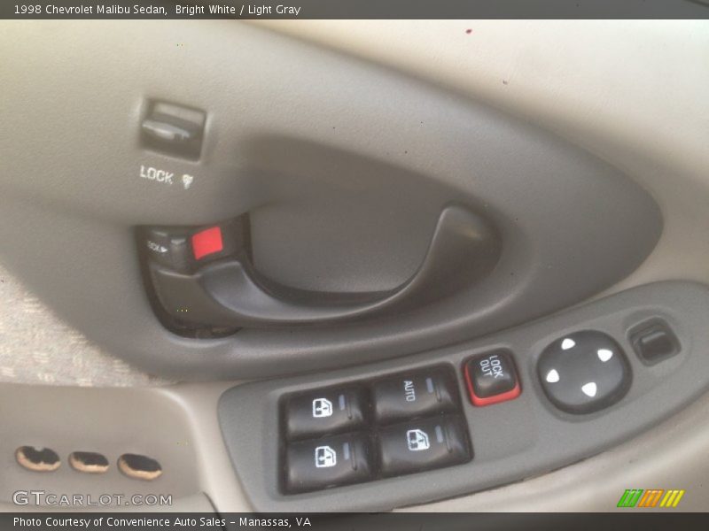 Bright White / Light Gray 1998 Chevrolet Malibu Sedan