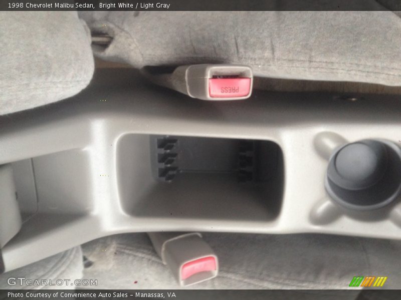 Bright White / Light Gray 1998 Chevrolet Malibu Sedan