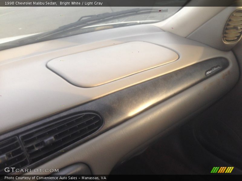 Bright White / Light Gray 1998 Chevrolet Malibu Sedan
