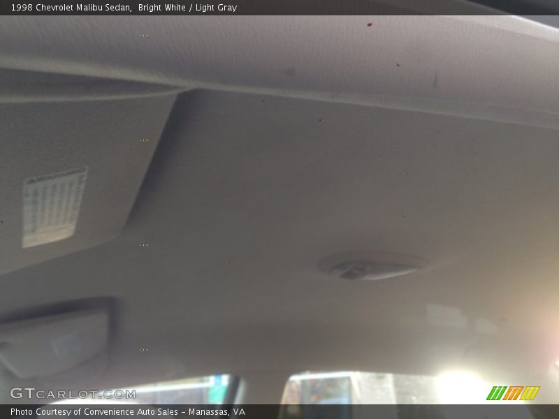 Bright White / Light Gray 1998 Chevrolet Malibu Sedan