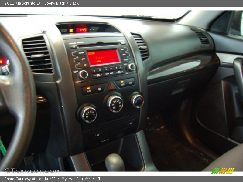 Ebony Black / Black 2011 Kia Sorento LX