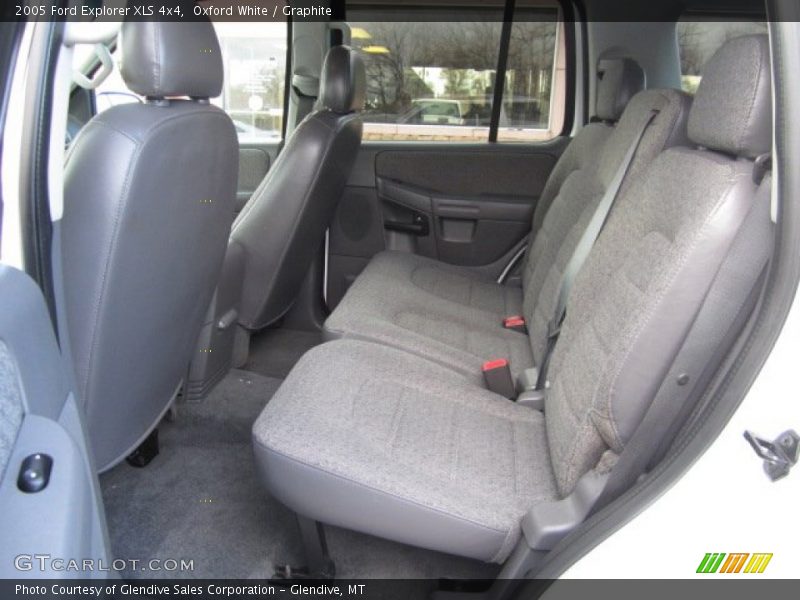 Oxford White / Graphite 2005 Ford Explorer XLS 4x4