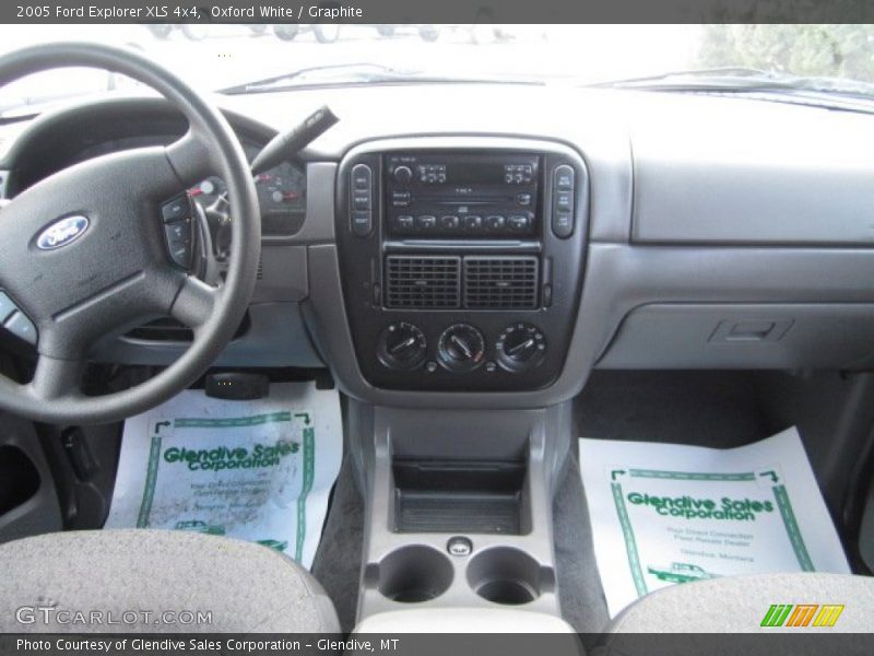 Oxford White / Graphite 2005 Ford Explorer XLS 4x4
