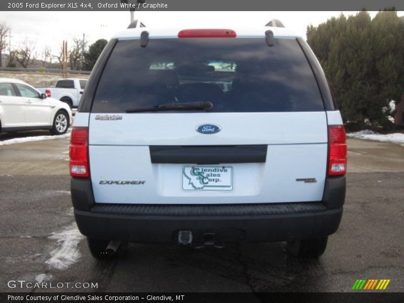 Oxford White / Graphite 2005 Ford Explorer XLS 4x4