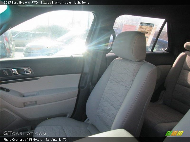 Tuxedo Black / Medium Light Stone 2015 Ford Explorer FWD