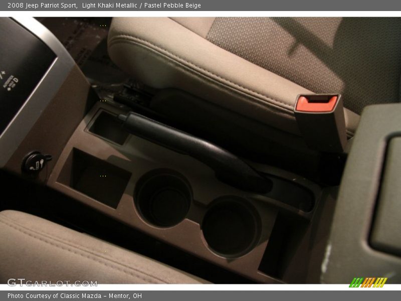 Light Khaki Metallic / Pastel Pebble Beige 2008 Jeep Patriot Sport