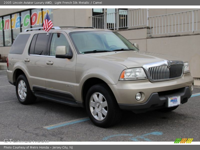 Light French Silk Metallic / Camel 2005 Lincoln Aviator Luxury AWD