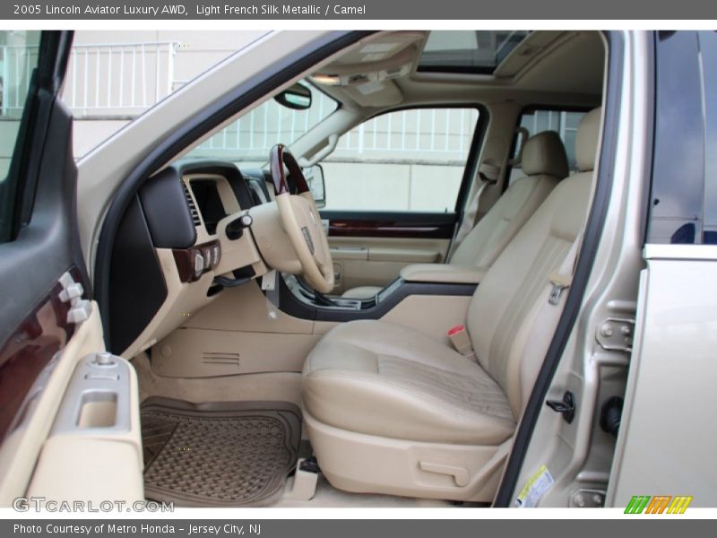 Light French Silk Metallic / Camel 2005 Lincoln Aviator Luxury AWD