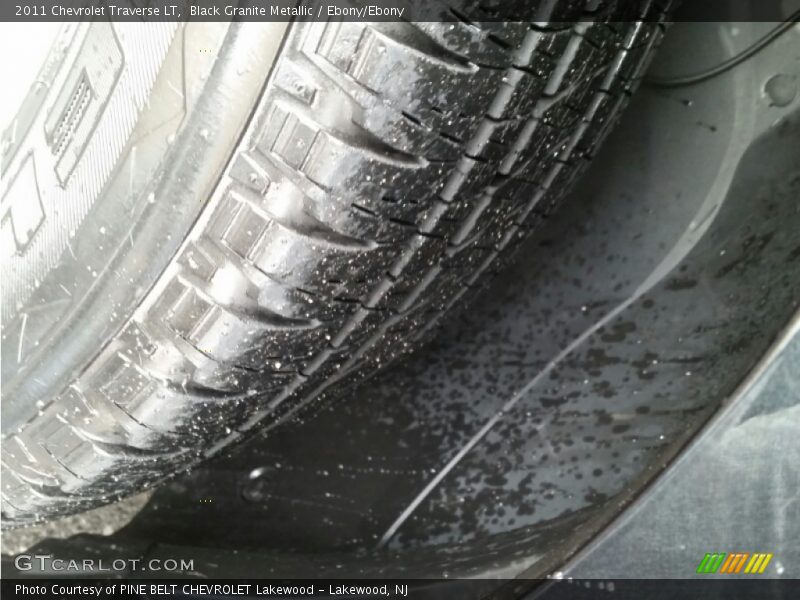 Black Granite Metallic / Ebony/Ebony 2011 Chevrolet Traverse LT