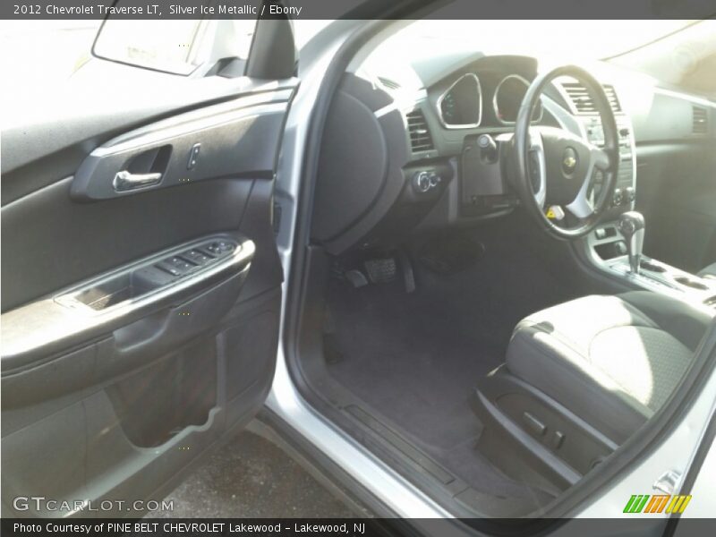 Silver Ice Metallic / Ebony 2012 Chevrolet Traverse LT