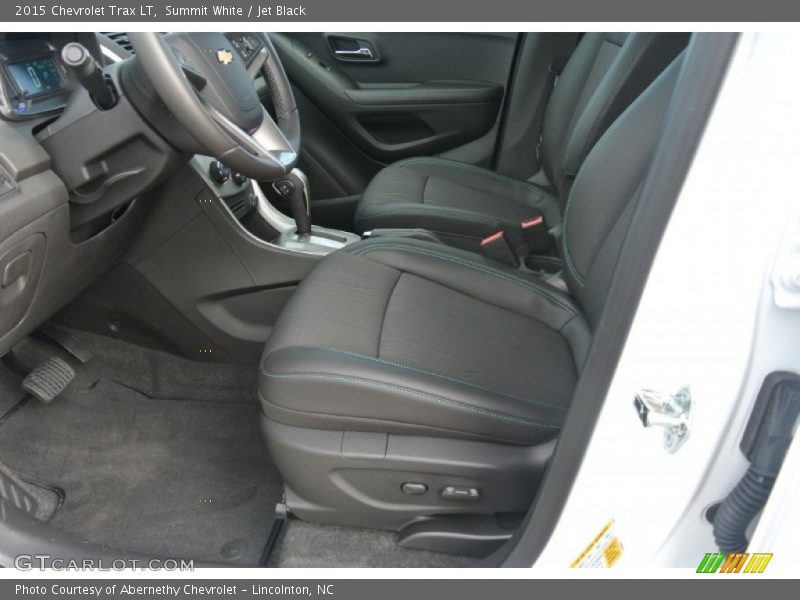 Summit White / Jet Black 2015 Chevrolet Trax LT