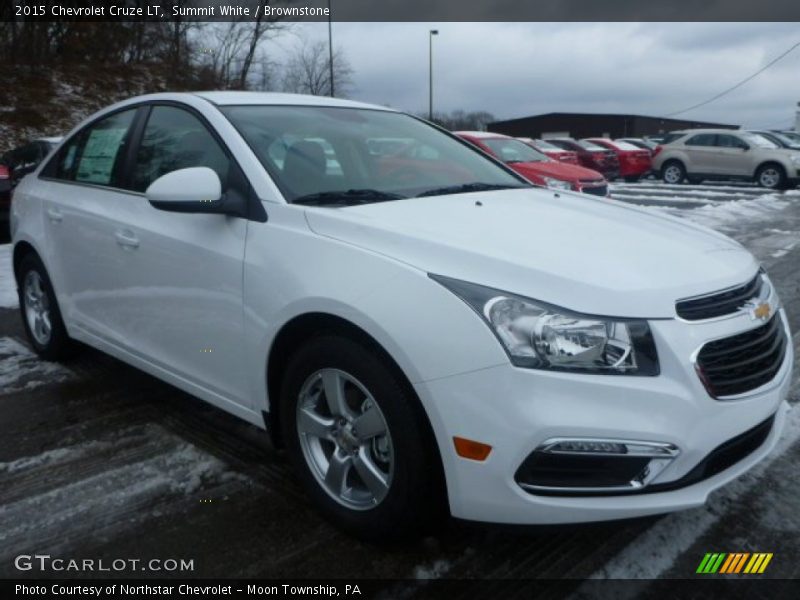 Summit White / Brownstone 2015 Chevrolet Cruze LT