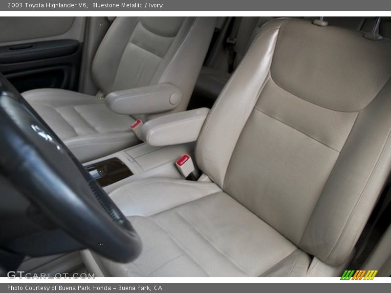 Bluestone Metallic / Ivory 2003 Toyota Highlander V6