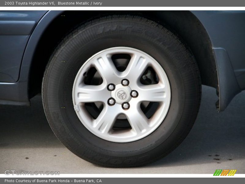 Bluestone Metallic / Ivory 2003 Toyota Highlander V6