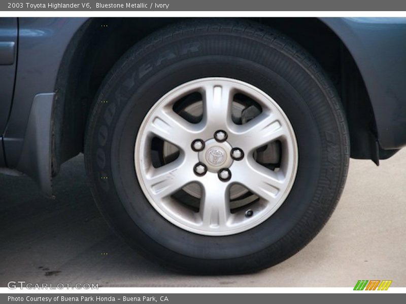 Bluestone Metallic / Ivory 2003 Toyota Highlander V6