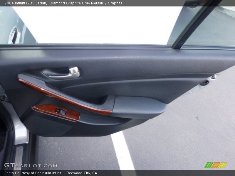 Diamond Graphite Gray Metallic / Graphite 2004 Infiniti G 35 Sedan