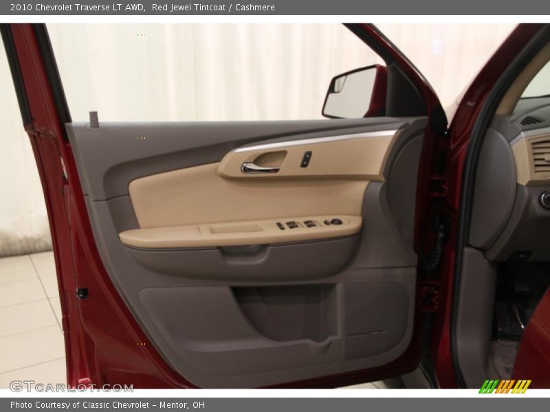 Red Jewel Tintcoat / Cashmere 2010 Chevrolet Traverse LT AWD