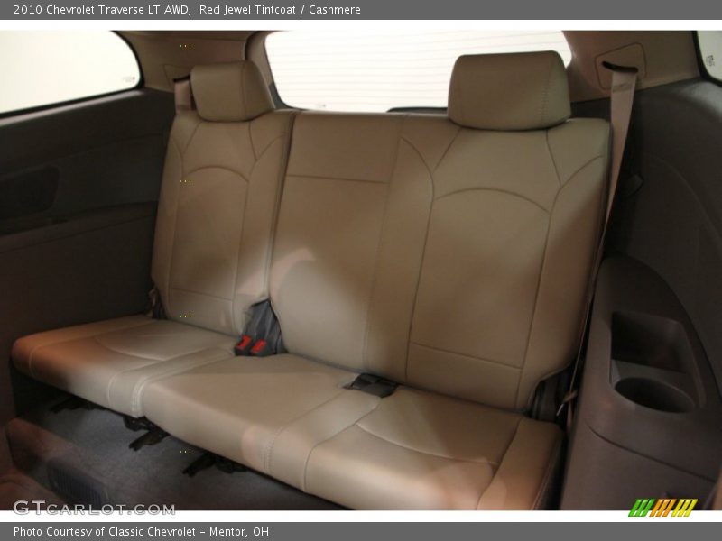 Red Jewel Tintcoat / Cashmere 2010 Chevrolet Traverse LT AWD