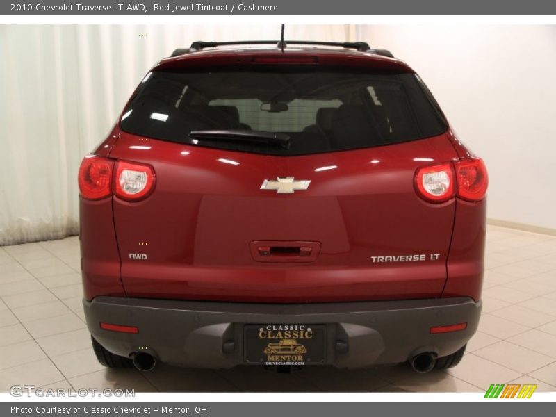 Red Jewel Tintcoat / Cashmere 2010 Chevrolet Traverse LT AWD