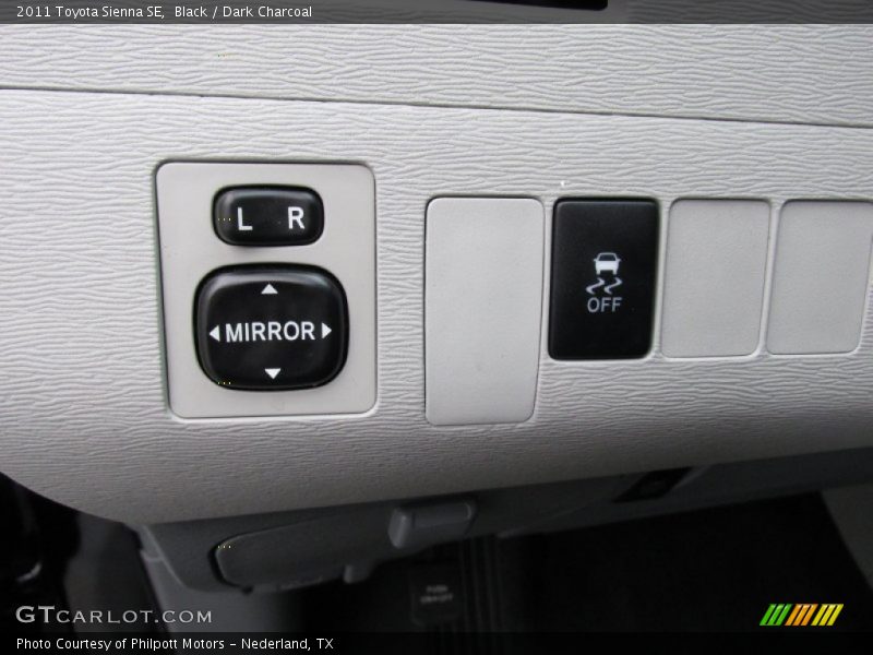 Black / Dark Charcoal 2011 Toyota Sienna SE