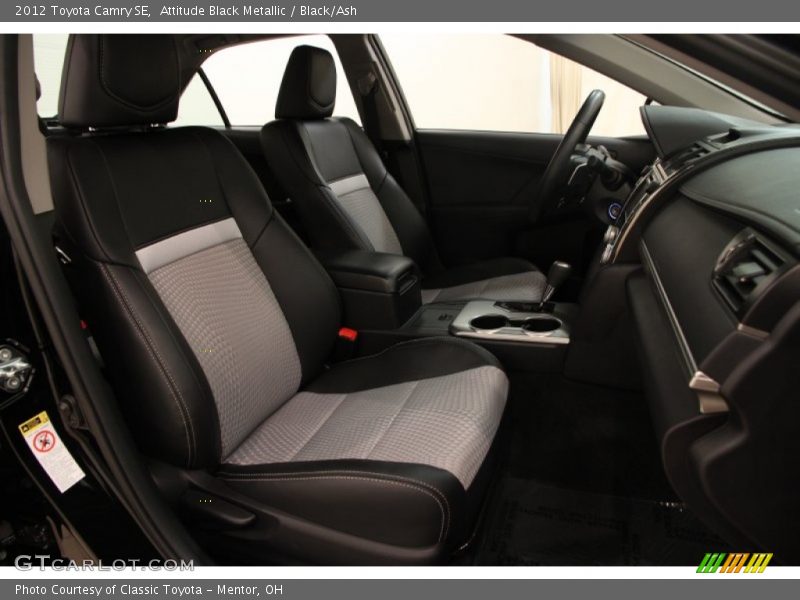 Attitude Black Metallic / Black/Ash 2012 Toyota Camry SE
