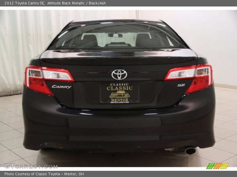 Attitude Black Metallic / Black/Ash 2012 Toyota Camry SE