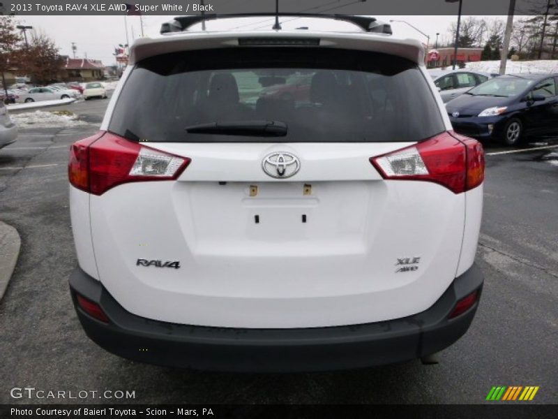 Super White / Black 2013 Toyota RAV4 XLE AWD