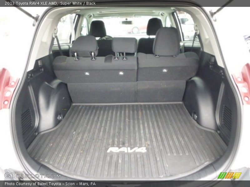 Super White / Black 2013 Toyota RAV4 XLE AWD