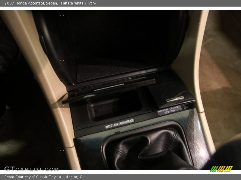 Taffeta White / Ivory 2007 Honda Accord SE Sedan