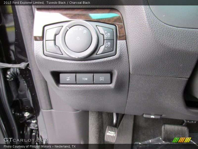Tuxedo Black / Charcoal Black 2015 Ford Explorer Limited