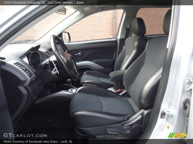 Cool Silver Metallic / Black 2009 Mitsubishi Outlander SE
