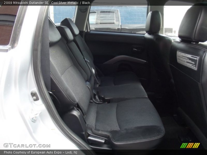 Cool Silver Metallic / Black 2009 Mitsubishi Outlander SE