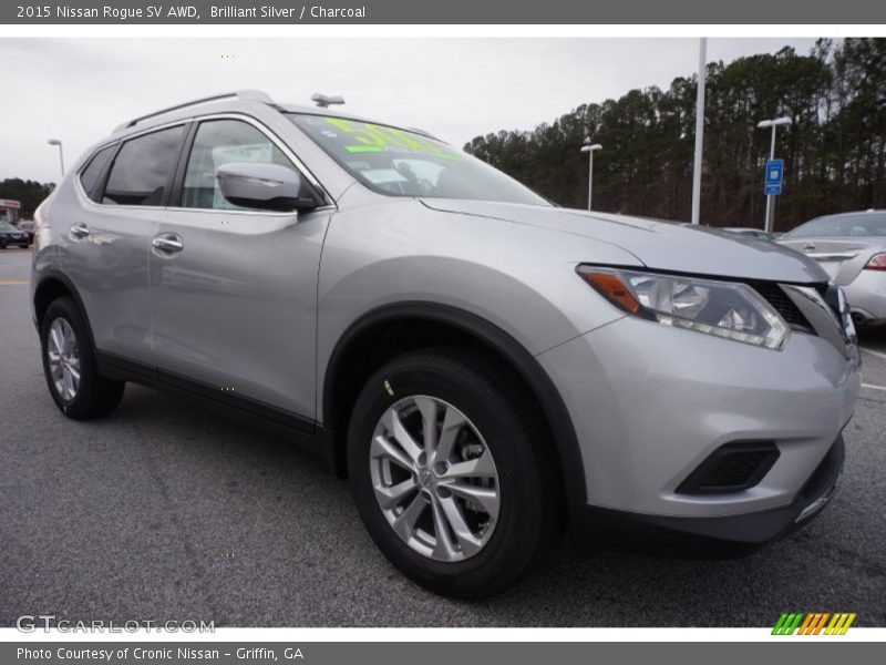 Brilliant Silver / Charcoal 2015 Nissan Rogue SV AWD