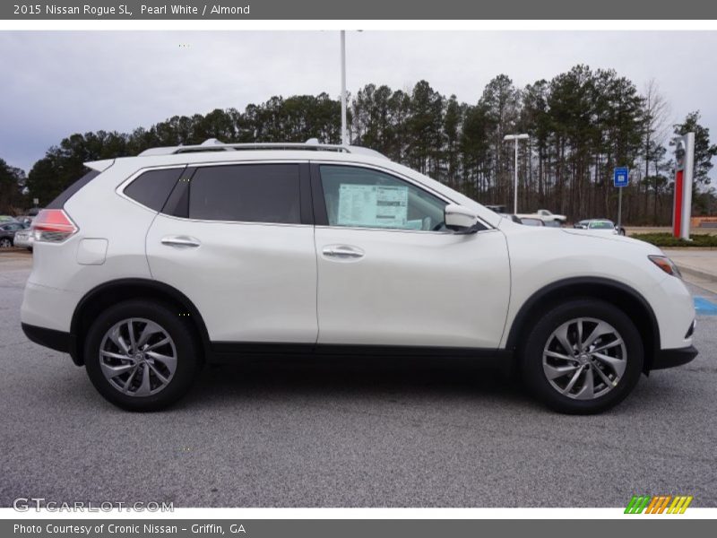 Pearl White / Almond 2015 Nissan Rogue SL