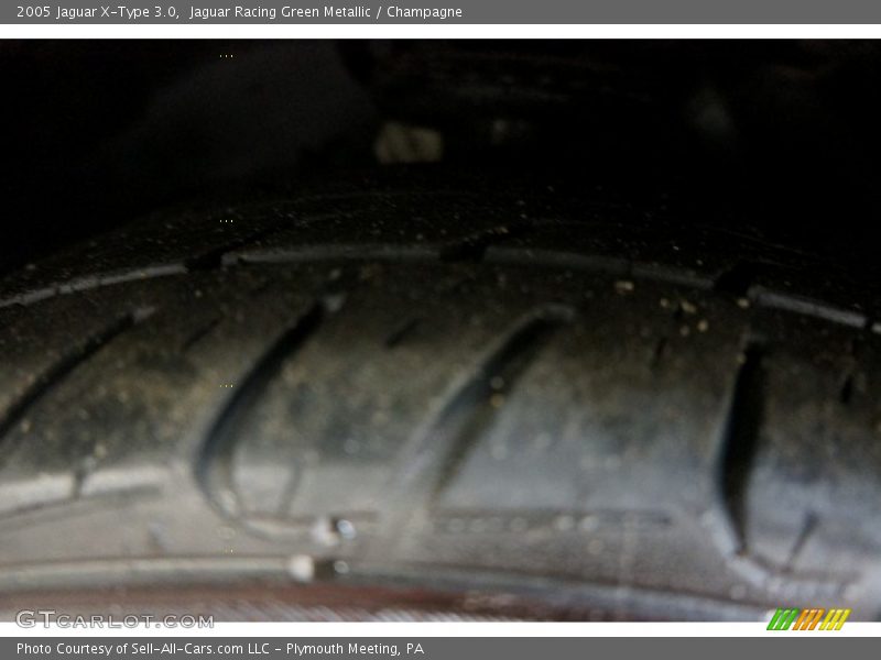 Jaguar Racing Green Metallic / Champagne 2005 Jaguar X-Type 3.0