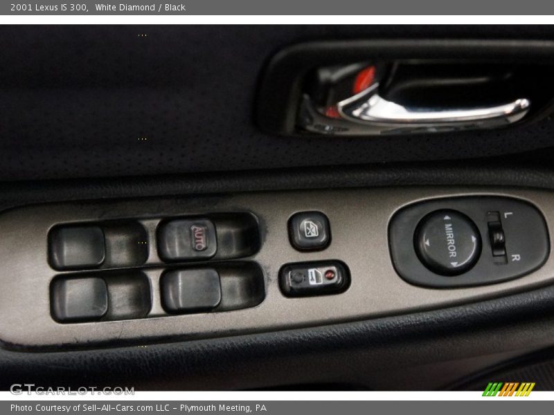 White Diamond / Black 2001 Lexus IS 300