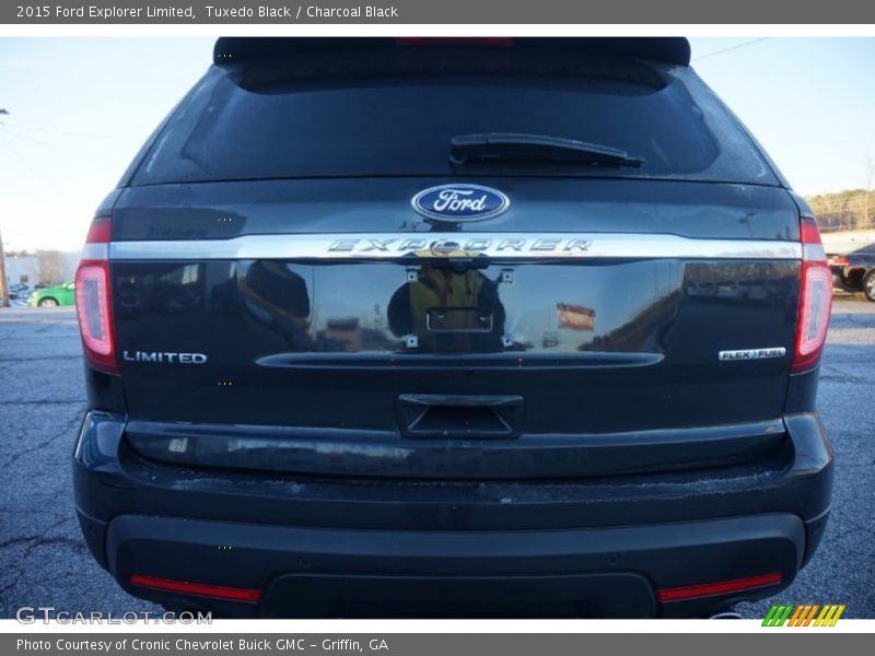 Tuxedo Black / Charcoal Black 2015 Ford Explorer Limited