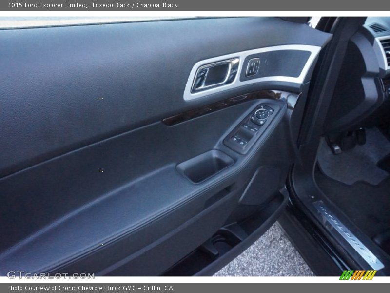 Tuxedo Black / Charcoal Black 2015 Ford Explorer Limited