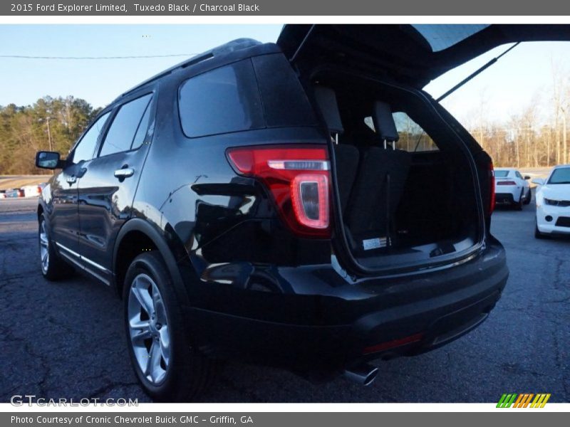 Tuxedo Black / Charcoal Black 2015 Ford Explorer Limited