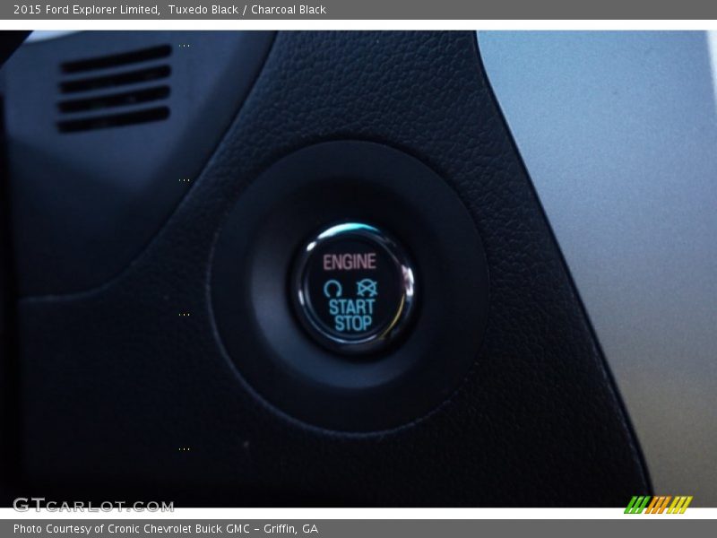 Tuxedo Black / Charcoal Black 2015 Ford Explorer Limited