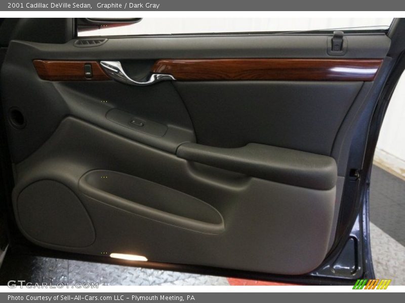 Graphite / Dark Gray 2001 Cadillac DeVille Sedan