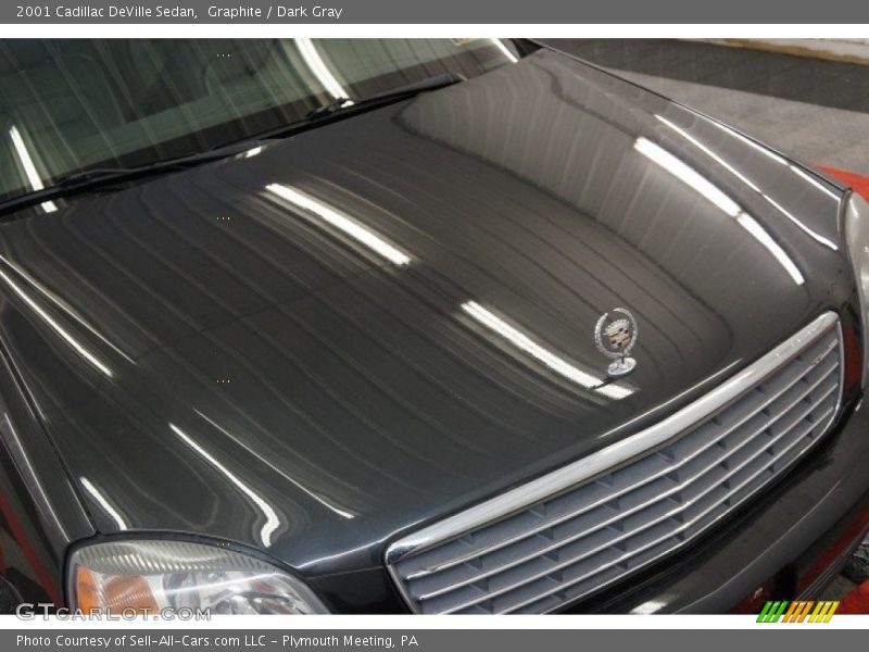 Graphite / Dark Gray 2001 Cadillac DeVille Sedan