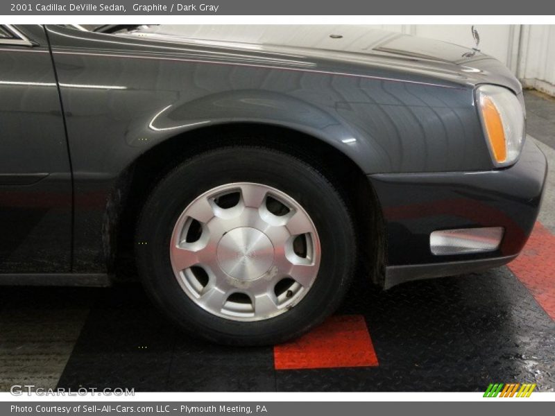 Graphite / Dark Gray 2001 Cadillac DeVille Sedan